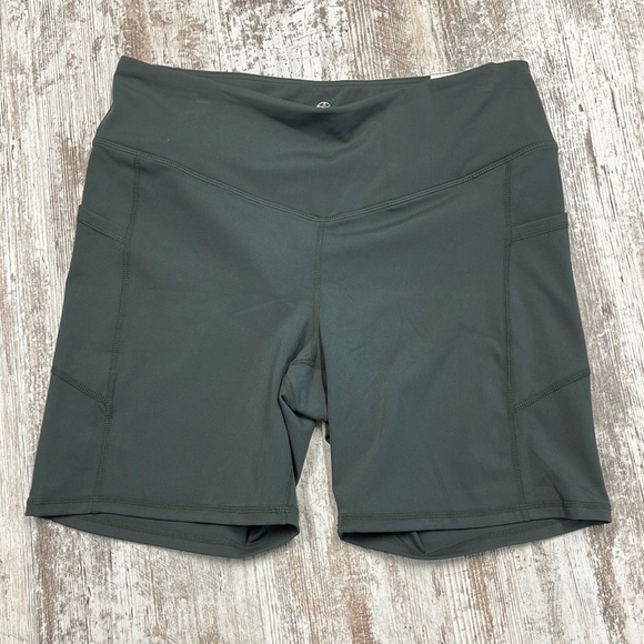 GAIAM Pants - XL // Gaiam NWT Moss Gray Om High Rise Yoga Shorts